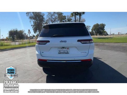 Used 2023 Jeep Grand Cherokee L Limited w/ Luxury Tech Group II RWD image 12