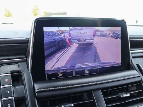 Used 2021 GMC Yukon SLT AWD/4WD image 25
