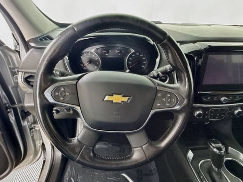 Used 2019 Chevrolet Traverse LT FWD image 12