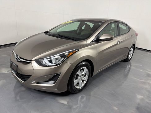 Used 2014 Hyundai Elantra SE FWD image 9