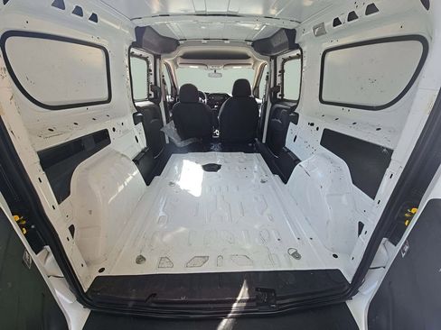 Used 2022 RAM ProMaster City Tradesman w/ Lights & Wheels Group FWD image 4