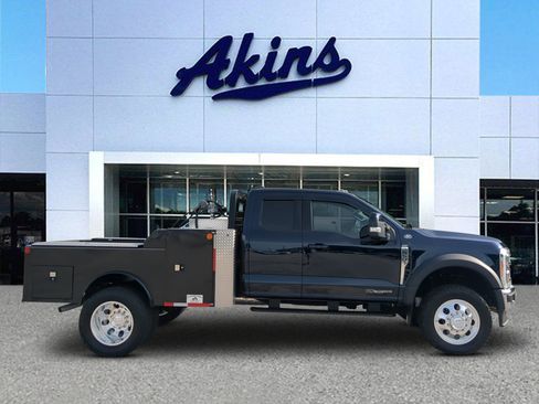 Used 2023 Ford F450 Lariat AWD/4WD image 1