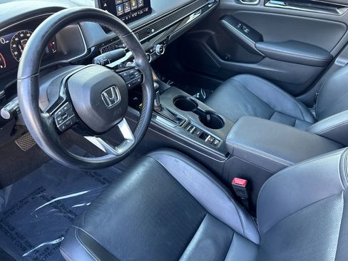 Used 2023 Honda Civic Touring image 4