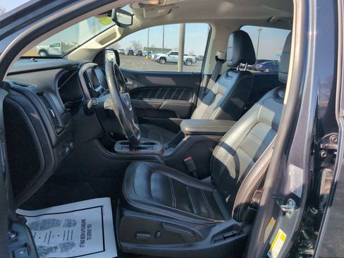 Used 2021 GMC Canyon Denali image 18