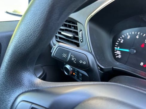 Used 2020 Ford Escape SE FWD image 24