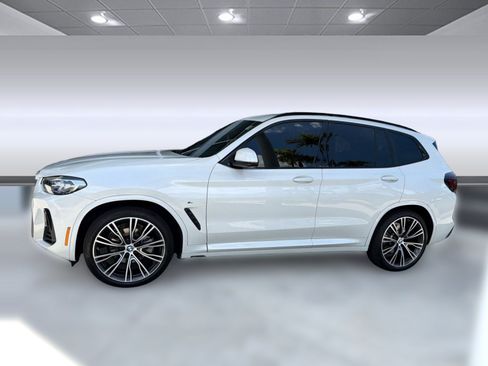 Used 2024 BMW X3 sDrive30i w/ Premium Package RWD image 2