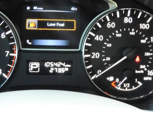Used 2014 Nissan Altima 2.5 SL w/ Technology Package FWD image 11