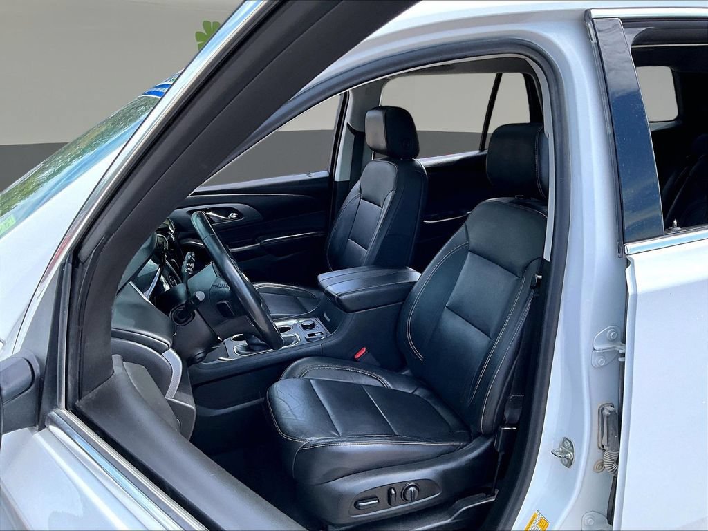 Used 2021 Chevrolet Traverse Premier AWD/4WD image 24