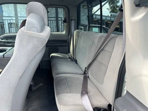 Used 2001 Ford F250 XLT AWD/4WD image 16