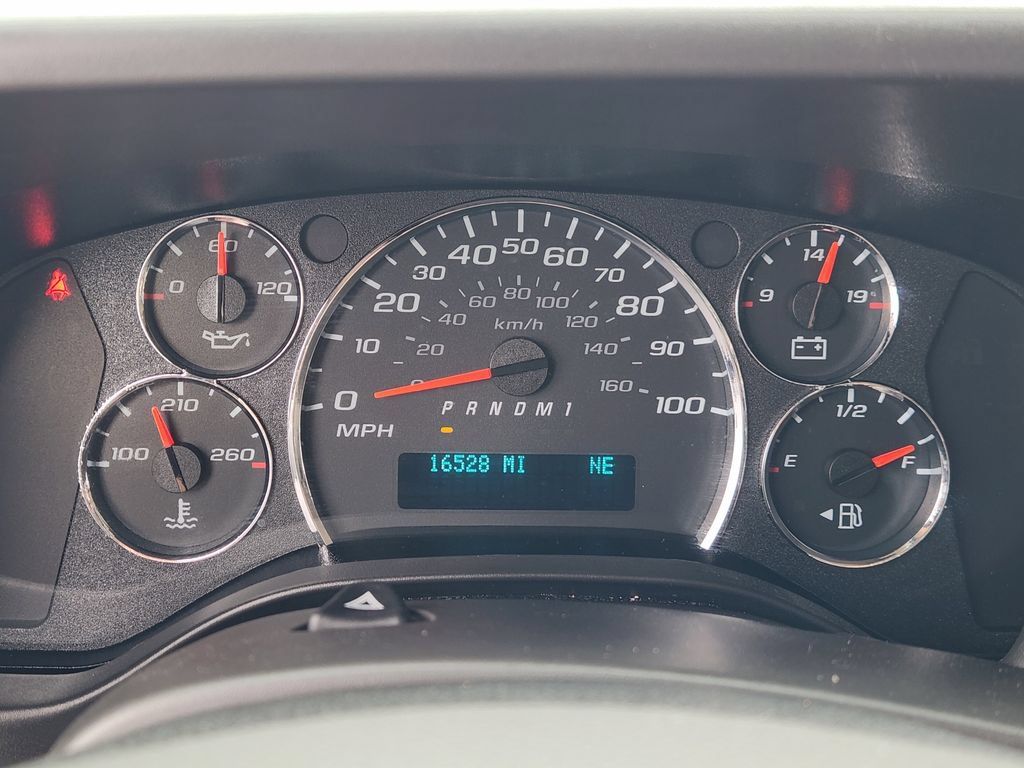Used 2025 Chevrolet Express 3500 LS RWD image 15