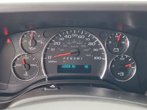 Used 2025 Chevrolet Express 3500 LS RWD image 15
