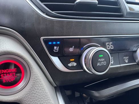 Used 2018 Honda Accord Touring image 29