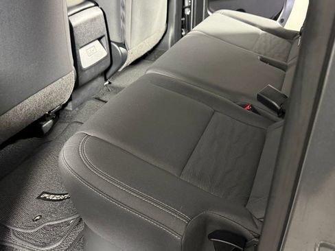 Used 2023 Nissan Frontier SV w/ Midnight Edition Package image 27