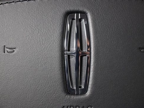 New 2026 Lincoln Nautilus Reserve w/ Jet Appearance Package image 32