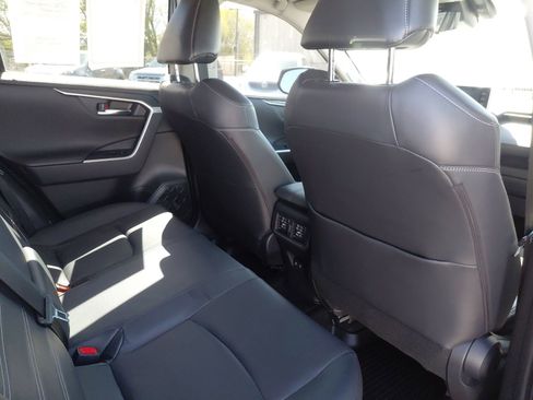 Certified 2020 Toyota RAV4 Limited AWD/4WD image 29
