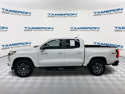 Used 2025 Chevrolet Colorado Z71 AWD/4WD image 2