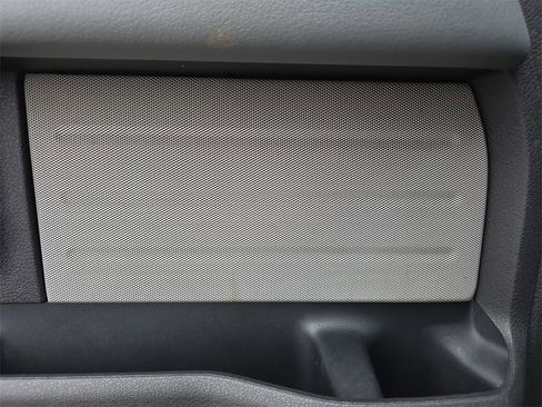 Used 2011 Ford F150 STX w/ Communications Pkg image 21