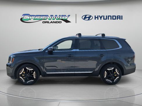 Used 2024 Kia Telluride EX AWD/4WD image 5