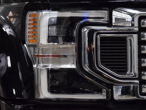 Used 2021 Ford F450 Platinum w/ FX4 Off-Road Package image 12