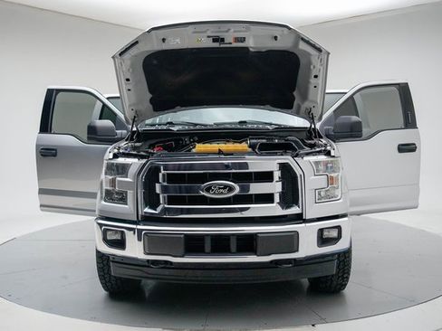 Used 2017 Ford F150 XLT image 16