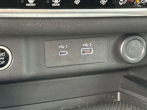 Used 2023 Nissan Rogue SV image 26