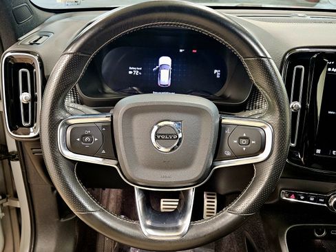 Used 2021 Volvo XC40 P8 Recharge w/ Advanced Package image 40