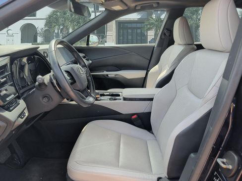 Certified 2024 Lexus RX 350 Premium w/ Accessory Package (Z1) FWD image 11