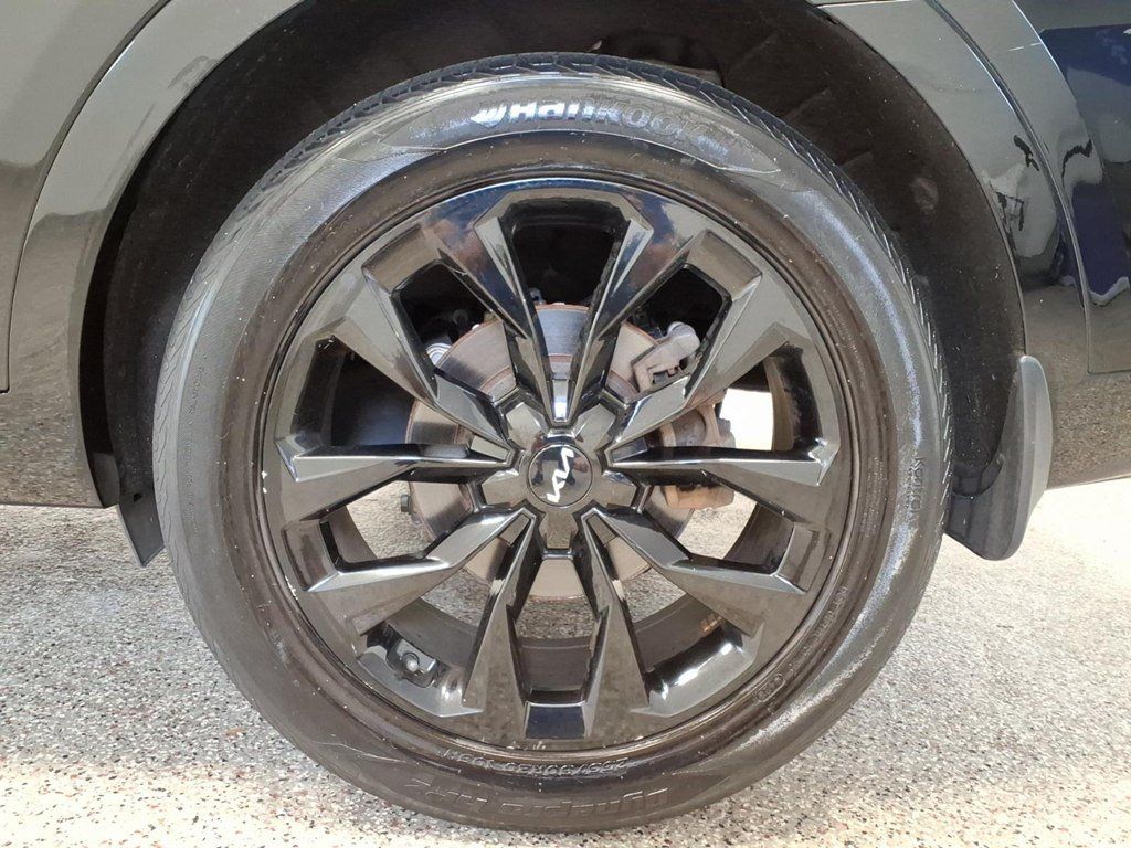 Used 2023 Kia Sorento SX AWD/4WD image 7