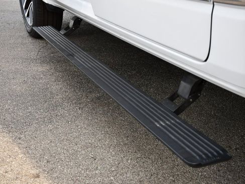 Used 2025 RAM 1500 Limited image 14