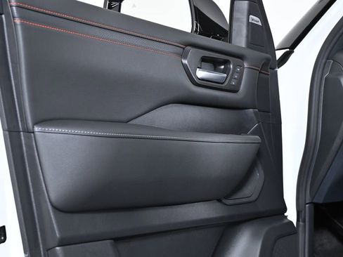 New 2026 Nissan Armada PRO-4X image 29