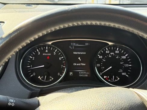 Used 2015 Nissan Rogue SL w/ SL Premium Package FWD image 18