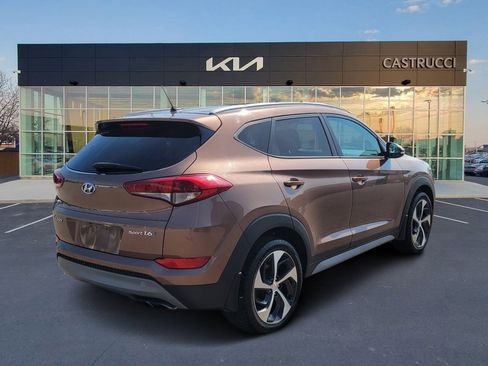 Used 2017 Hyundai Tucson Sport FWD image 4