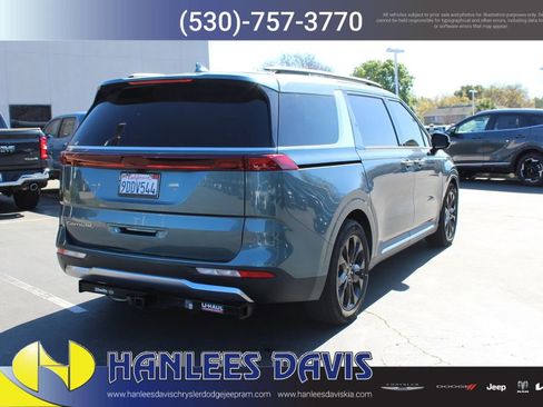 Used 2022 Kia Carnival SX image 7