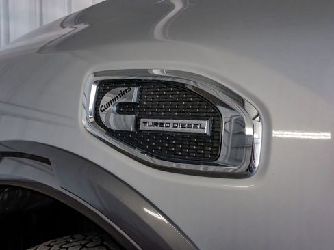 Used 2019 Nissan Titan PRO-4X image 51