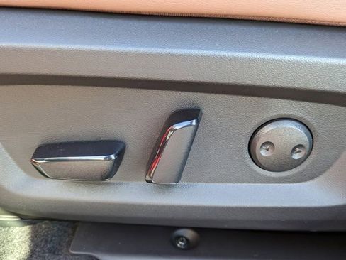 New 2025 Mitsubishi Outlander SEL image 23