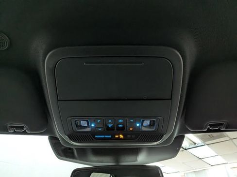 Certified 2024 Ford Explorer ST-Line w/ Class IV Trailer Tow Package image 17