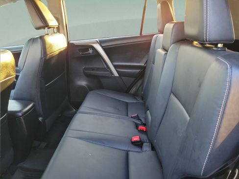 Used 2015 Toyota RAV4 Limited w/ Technology Package AWD/4WD image 7