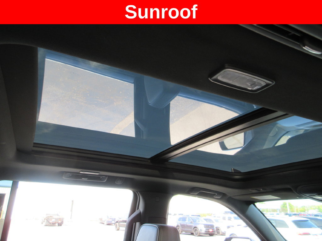 Used 2022 GMC Yukon Denali AWD/4WD image 16