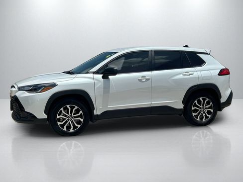 Used 2025 Toyota Corolla Cross AWD Hybrid image 8