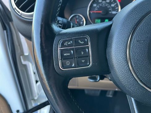 Used 2017 Jeep Wrangler Unlimited Sahara w/ Connectivity Group image 28