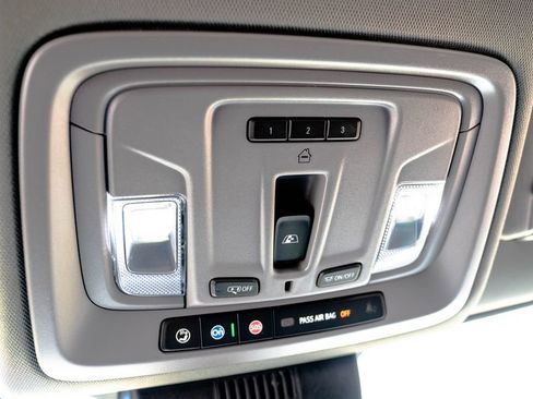 Used 2026 Chevrolet Silverado 1500 RST w/ Convenience Package II AWD/4WD image 39