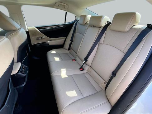 Used 2019 Lexus ES 350 w/ Premium Package FWD image 21