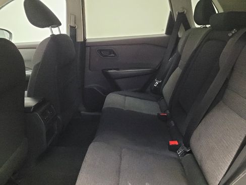 Used 2021 Nissan Rogue S FWD image 18