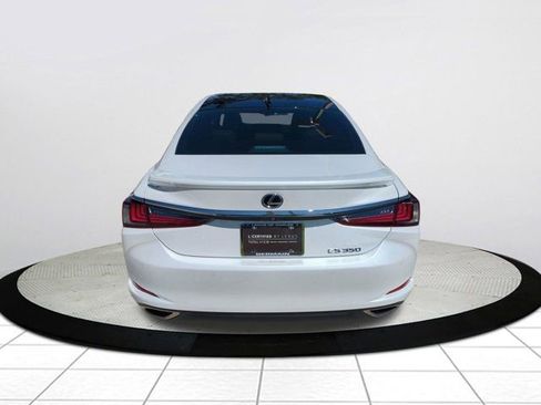 Certified 2022 Lexus ES 350 Ultra Luxury w/ Accessory Package 2 FWD image 5