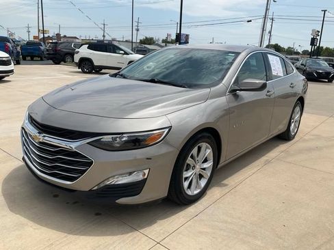 Used 2025 Chevrolet Malibu LT FWD image 40