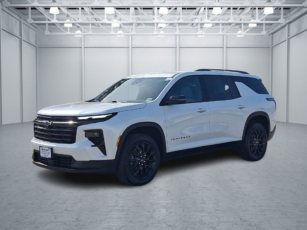 Certified 2024 Chevrolet Traverse LT w/ Midnight/Sport Edition FWD image 4