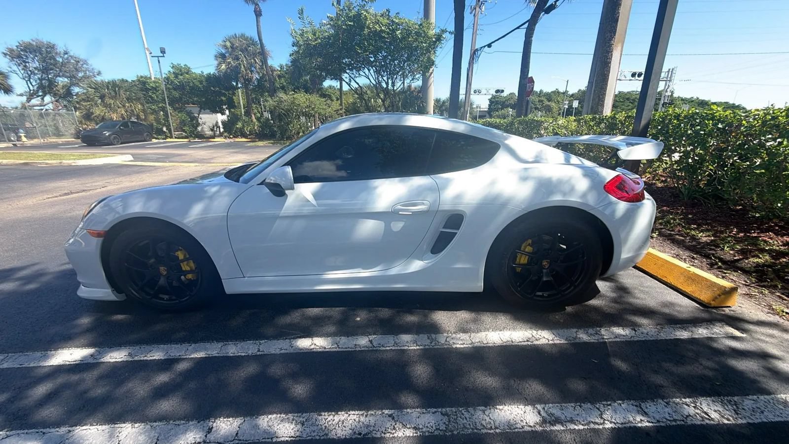 Used 2016 Porsche Cayman RWD image 10