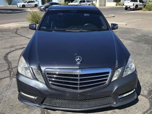 Used 2012 Mercedes-Benz E 350 BlueTEC Sedan image 2