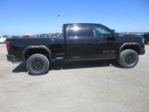 New 2026 GMC Sierra 2500 AT4X w/ AT4X AEV Edition AWD/4WD image 3
