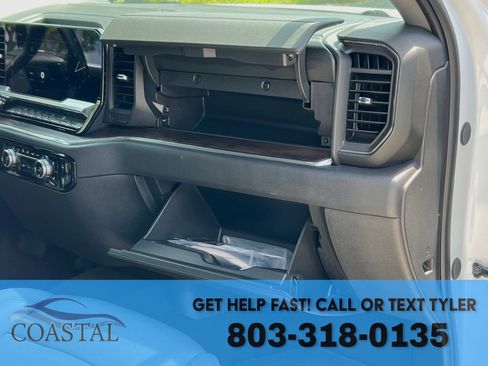 Used 2025 GMC Sierra 1500 SLT AWD/4WD image 31